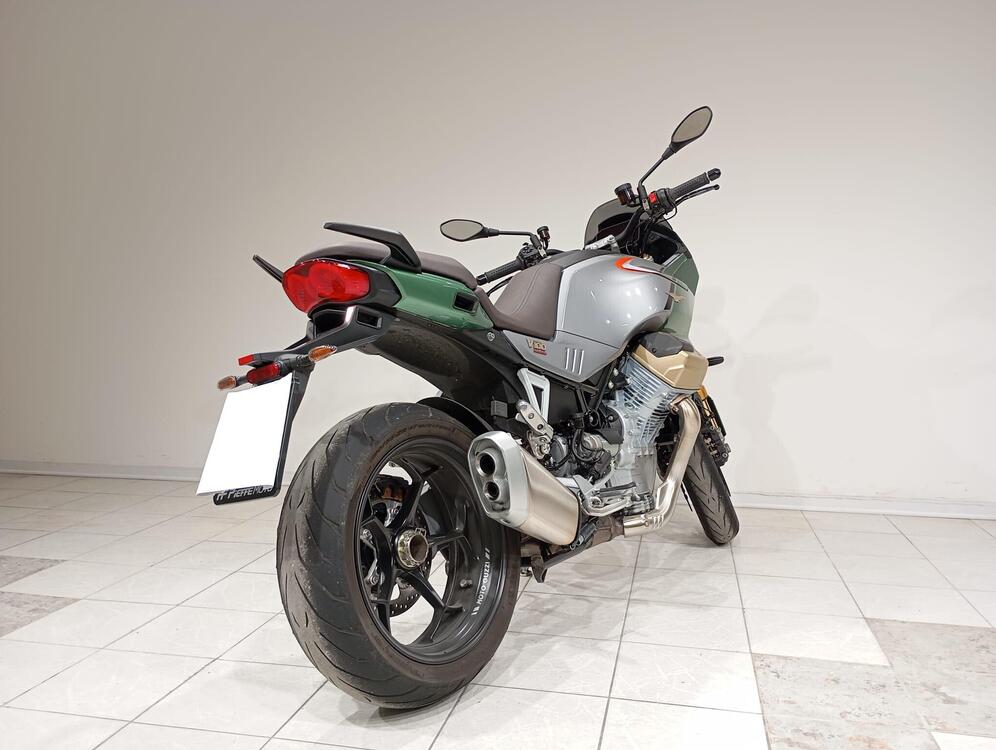 Moto Guzzi V100 Mandello (2023 - 24) (4)