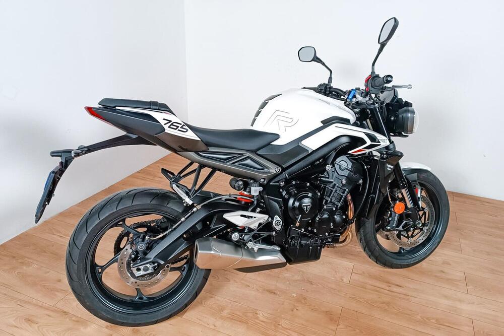 Triumph Street Triple 765 R (2023 - 25) (3)