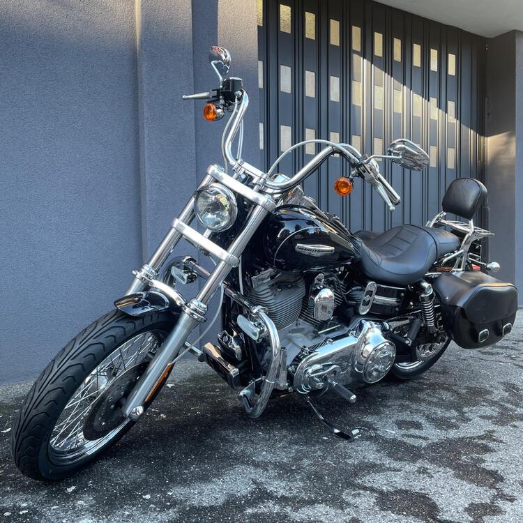 Harley-Davidson 1584 Super Glide Custom (2008 - 13) - FXDC