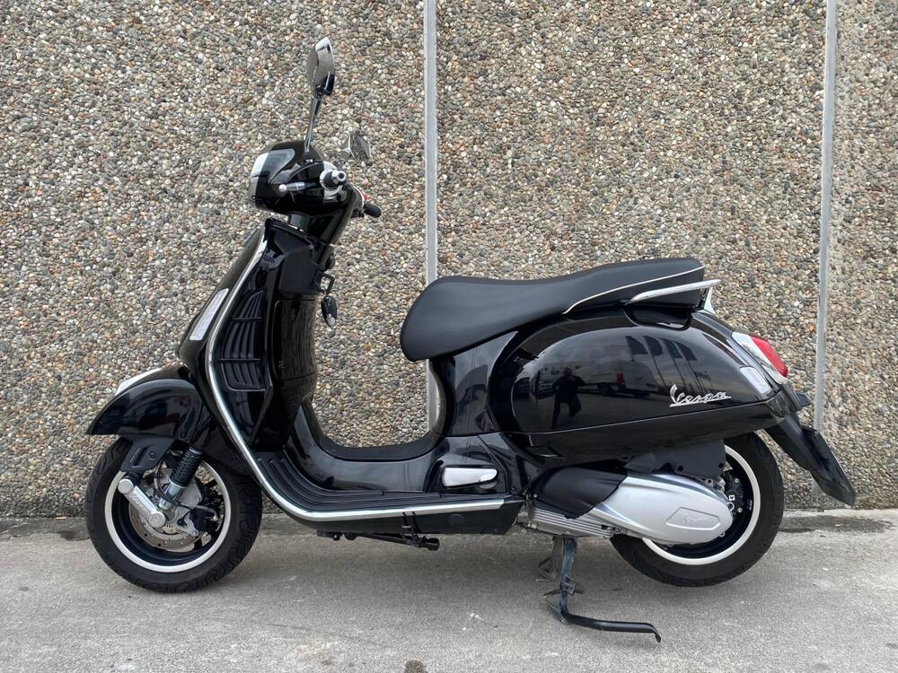 Vespa GTS 300 Super (2023 - 24) (2)