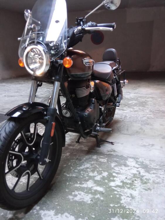 Royal Enfield Meteor 350 Supernova (2021 - 25) (2)