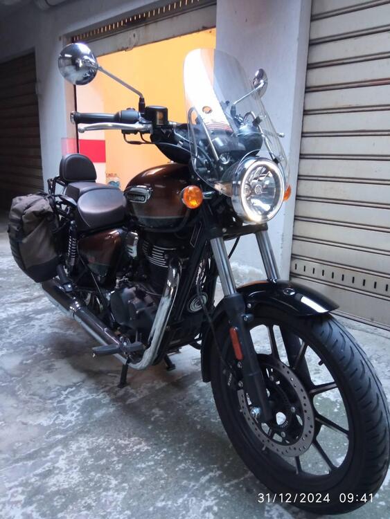 Royal Enfield Meteor 350 Supernova (2021 - 25) (4)