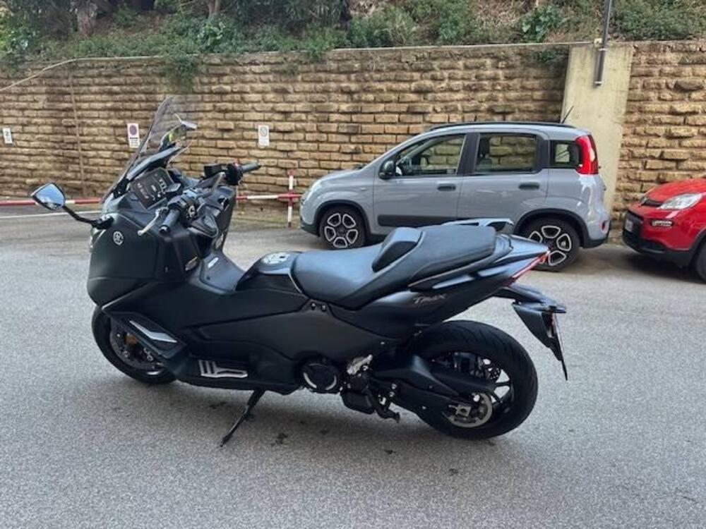 Yamaha T-Max 560 (2022 - 24) (4)