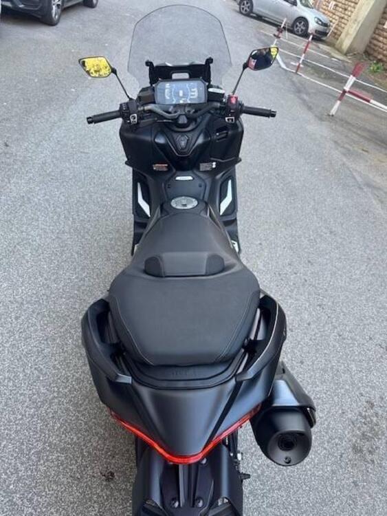 Yamaha T-Max 560 (2022 - 24) (5)