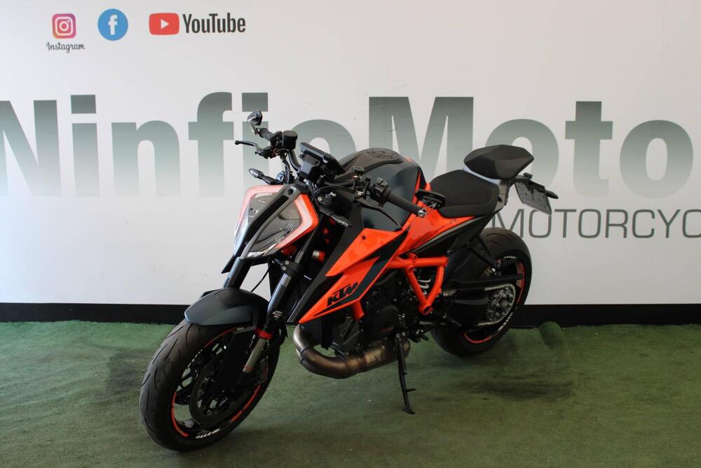 KTM 1290 Super Duke R (2020) (3)