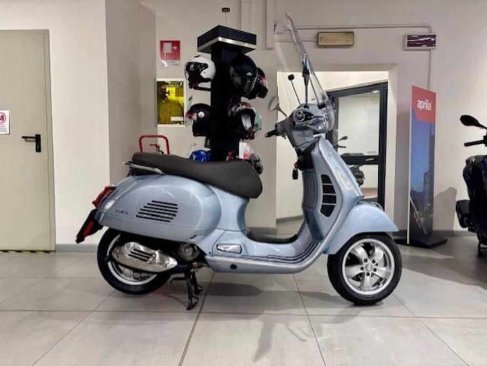 Vespa GTS 300 Hpe (2021 - 22) (4)