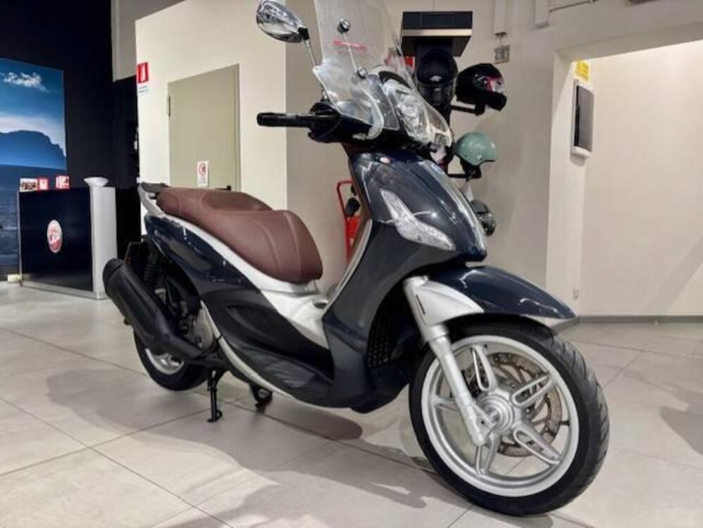 Piaggio Beverly 350 ABS (2016 - 20) (5)