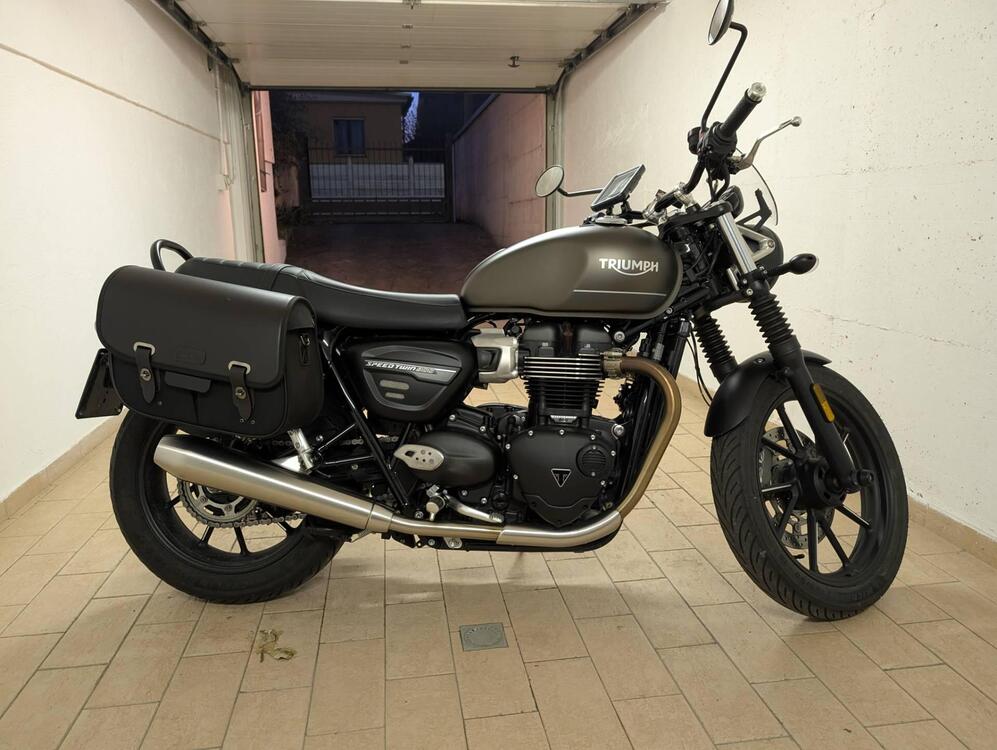 Triumph Speed Twin 900 (2023 - 24)