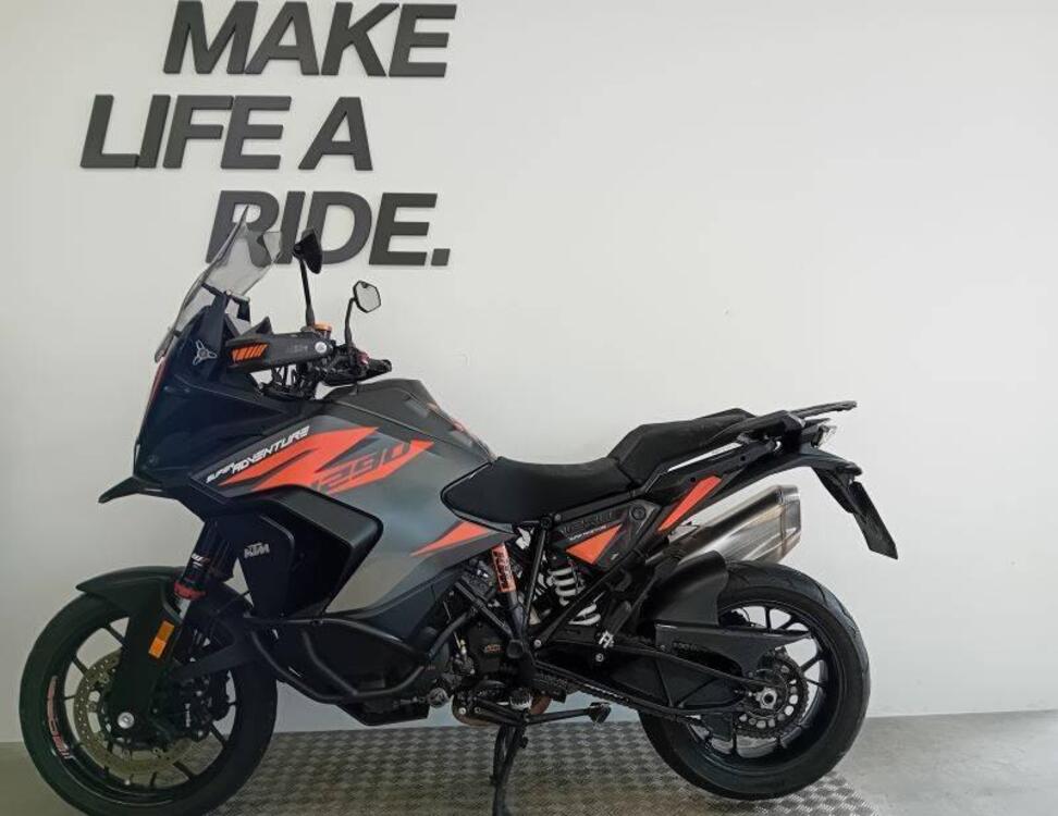 KTM 1290 Super Adventure S (2021) (2)