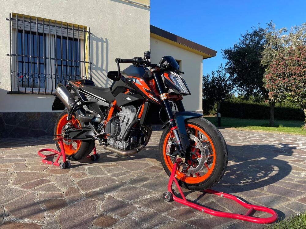 KTM 890 Duke R (2022 - 23)