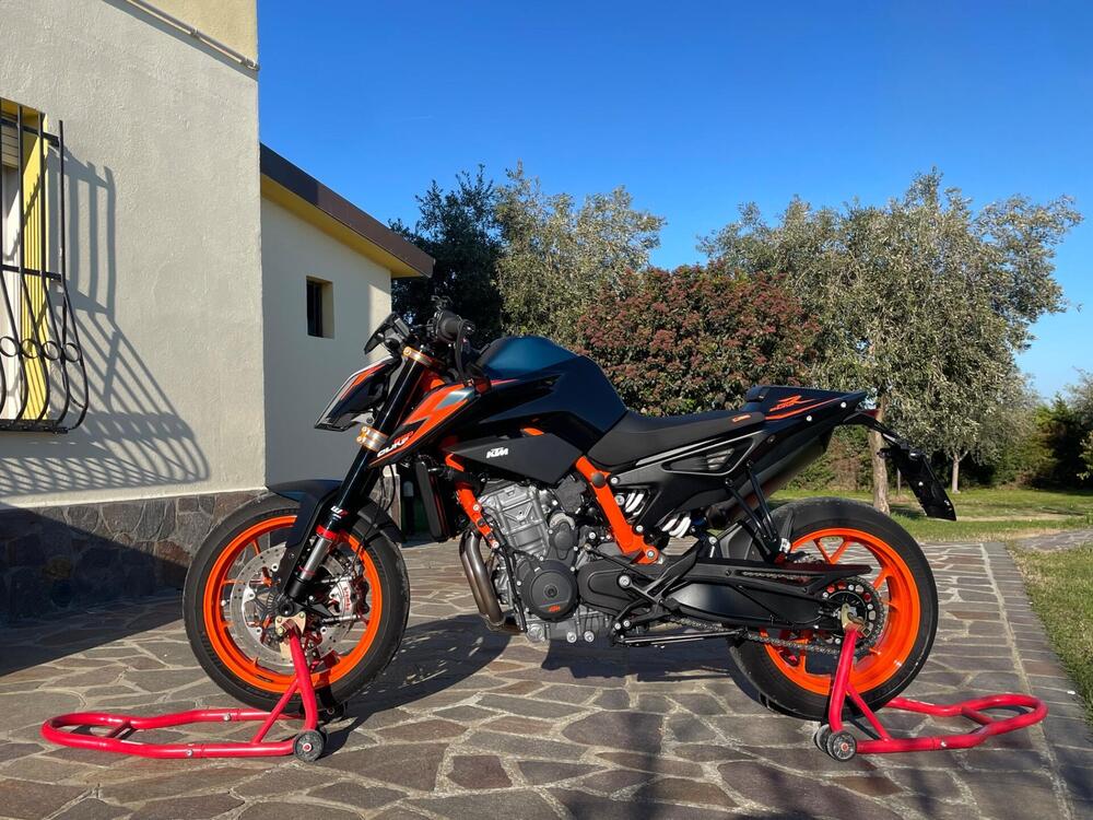 KTM 890 Duke R (2022 - 23) (5)