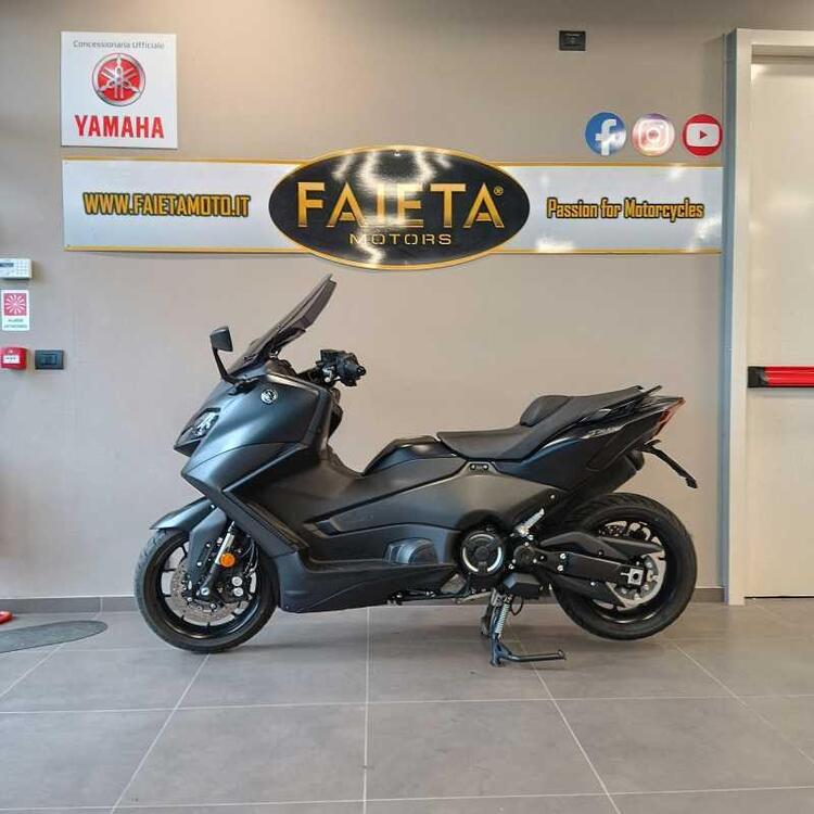 Yamaha T-Max 560 (2022 - 24)