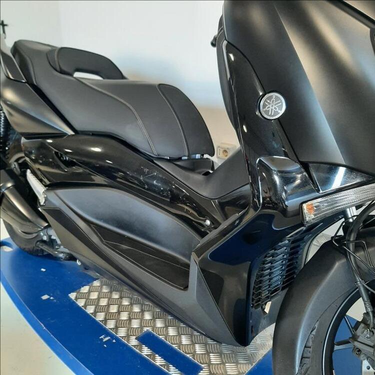 Yamaha X-Max 300 Iron Max (2019 - 20) (5)