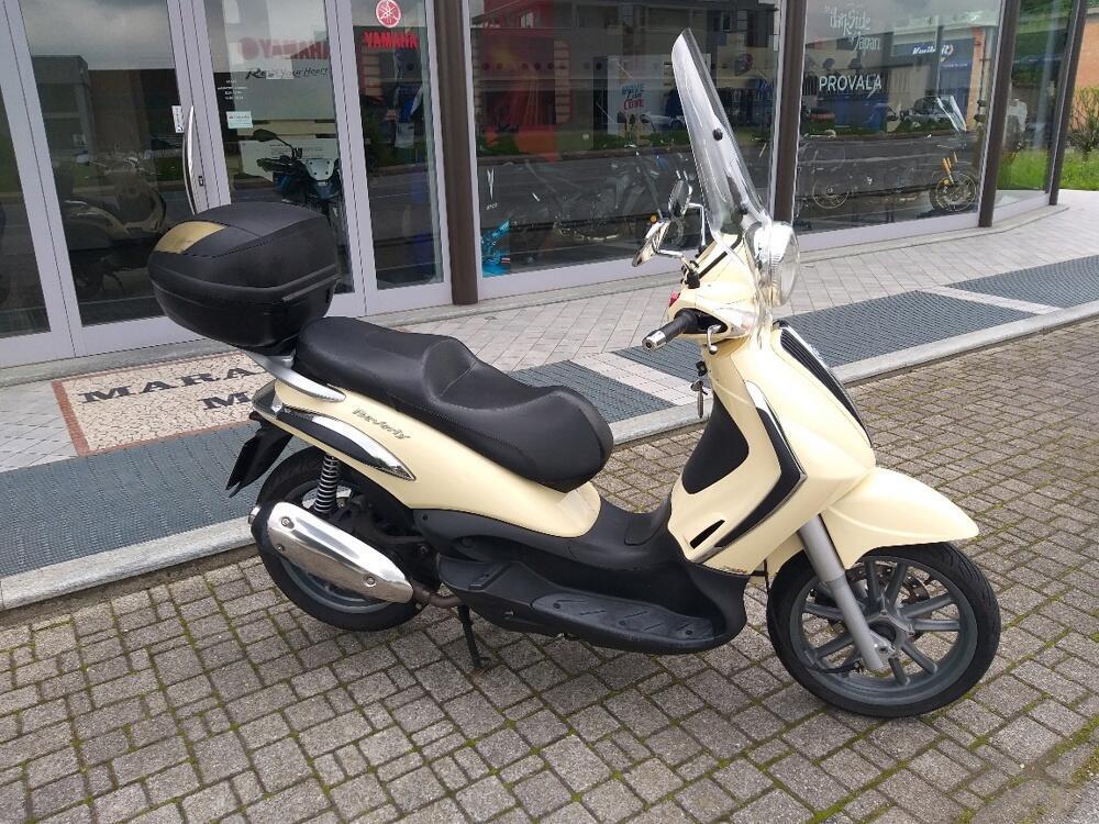 Piaggio Beverly 250