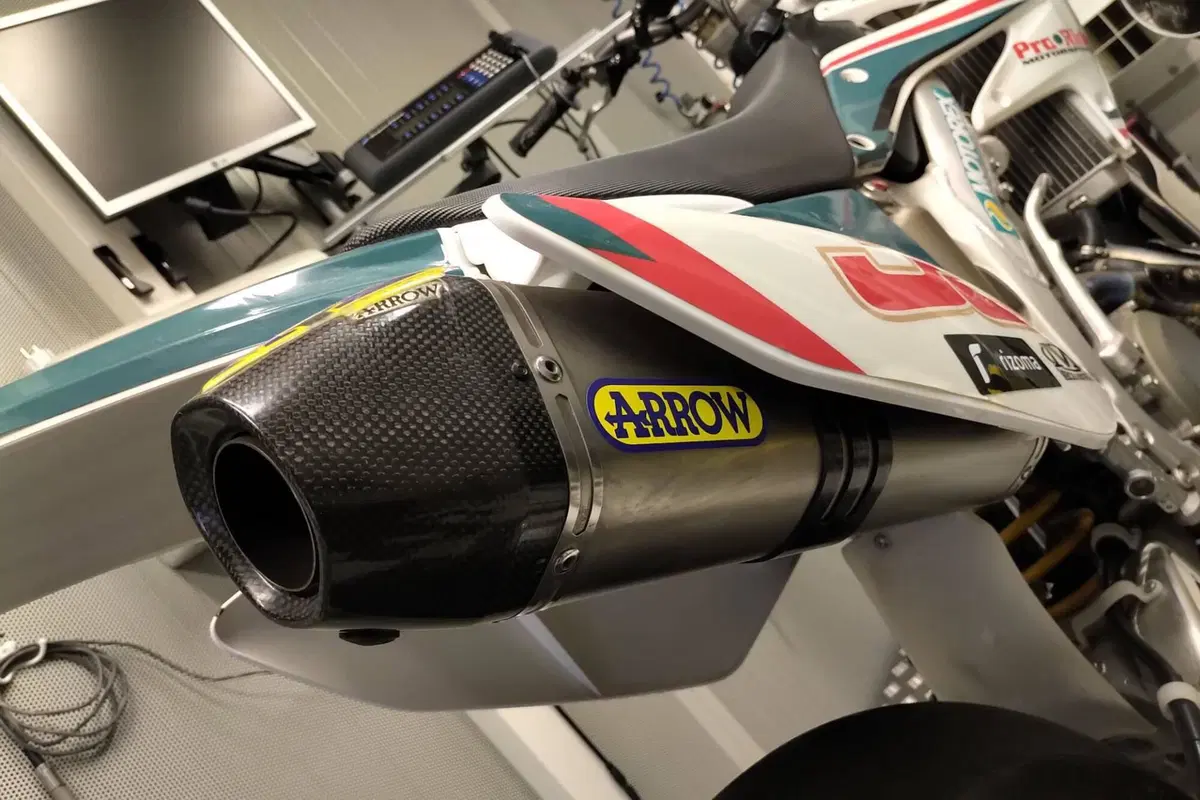 Honda CRF 450R (2007) (3)