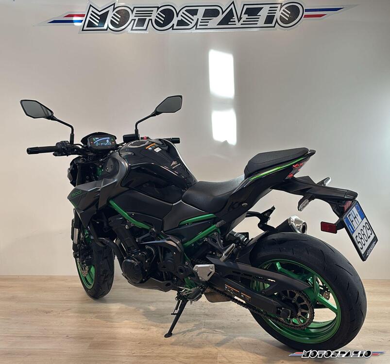 Kawasaki Z 900 (2021 - 24) (3)