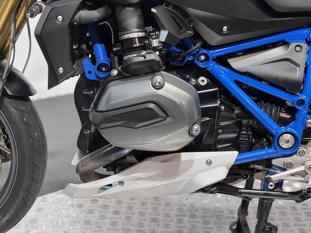 Bmw R 1200 R (2017 - 18) (5)