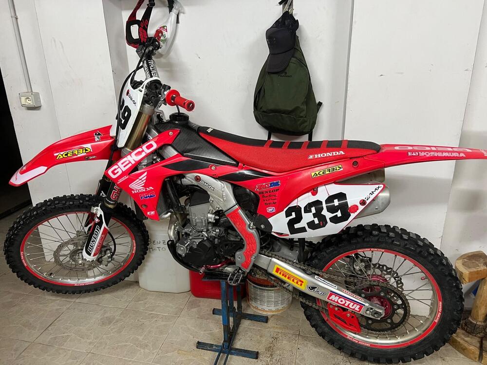 Honda CRF 250 R (2017) (2)