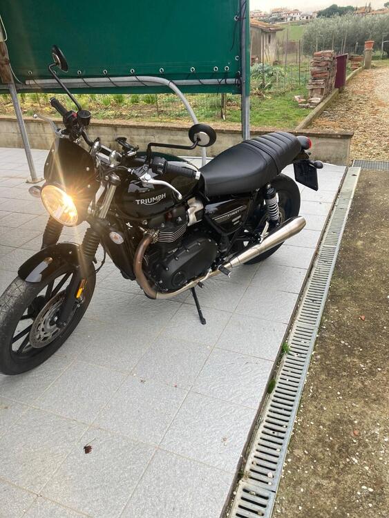 Triumph Street Twin 900 (2021 - 22)