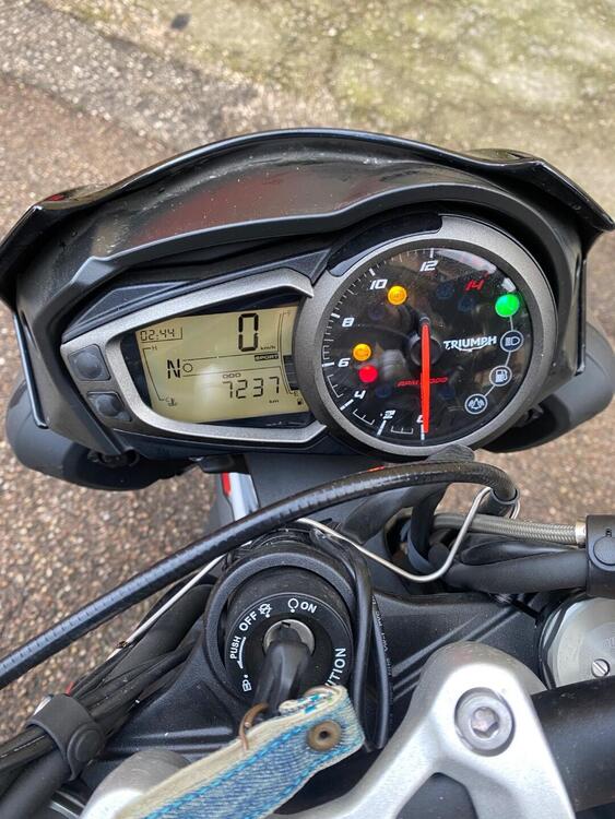 Triumph Street Triple R (2020 - 22) (5)