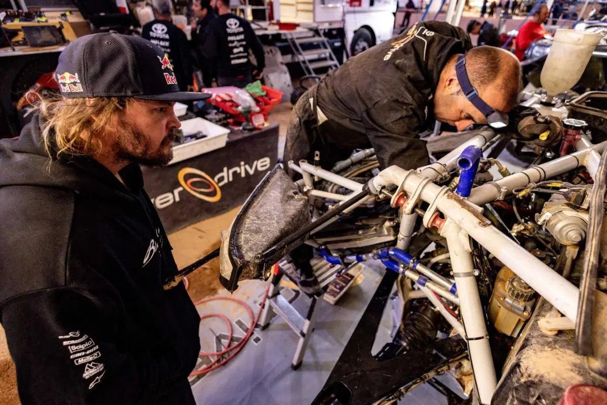 Dakar 2025. T6. Outsiders e ritiri a Al Duwadimi, leaders in pretattica [VIDEO] (18)
