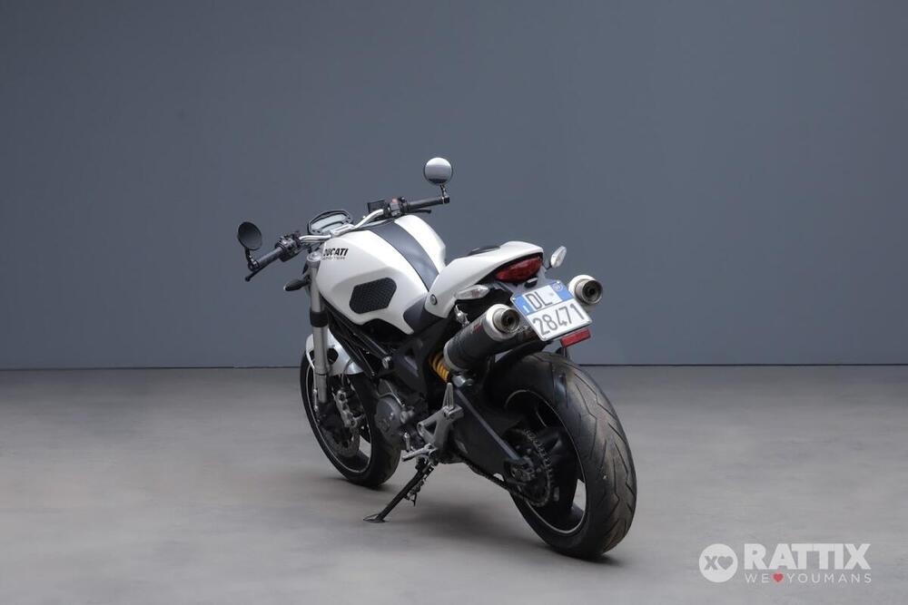 Ducati Monster 696 ABS (2009 - 14) (5)