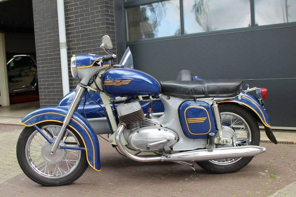 Jawa 350 Velorex (3)