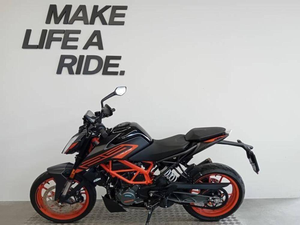 KTM 125 Duke (2021 - 23) (2)