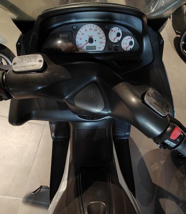 Yamaha T-Max 500 (2001 - 03) (3)