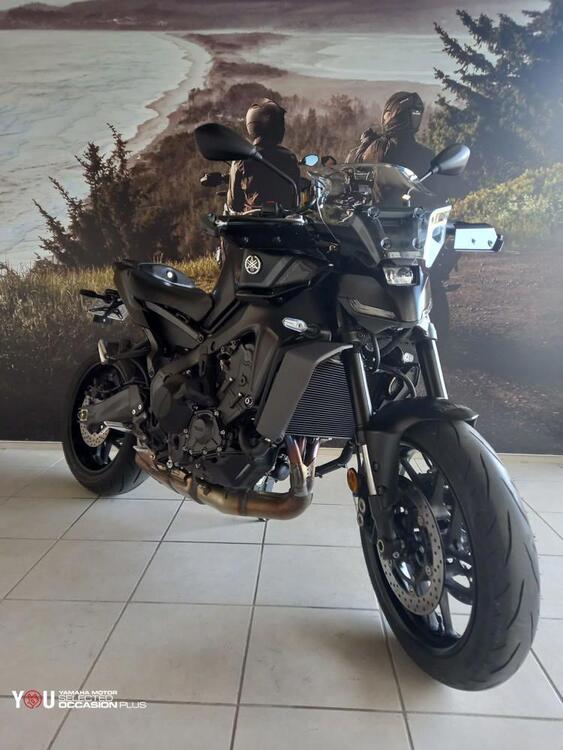 Yamaha MT-09 Y-AMT (2024 - 25) (3)