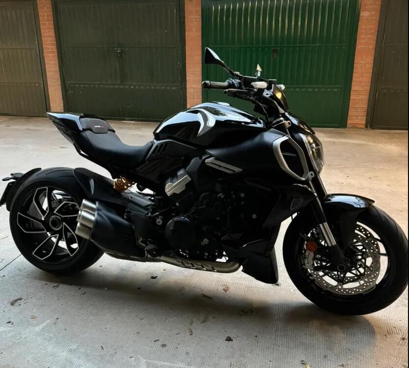 Ducati Diavel V4 (2023 - 25) (3)