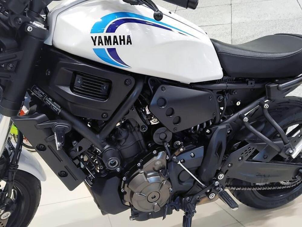 Yamaha XSR 700 (2022 - 25) (4)