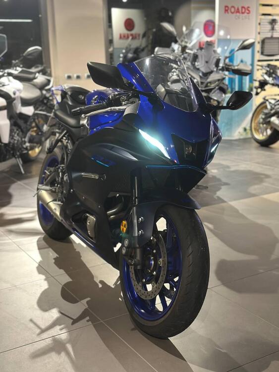 Yamaha YZF R7 (2021 - 25) (3)