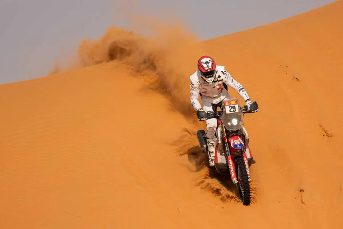 Dakar 2025. T7. Penta-Sanders e caos Auto [VIDEO] (2)