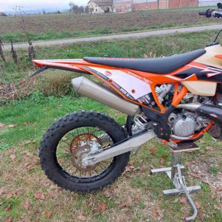 KTM 300 EXC E Six Days TPI (2020) (4)