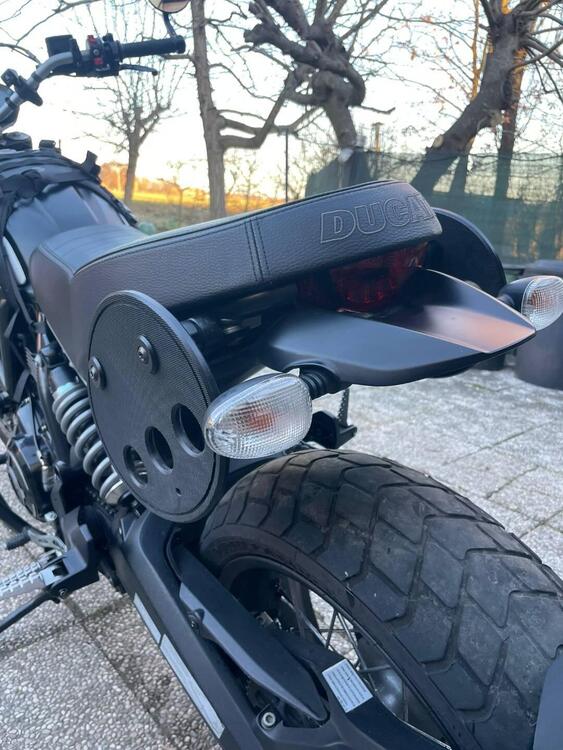 Ducati Scrambler 800 Icon Dark (2021 - 22) (4)