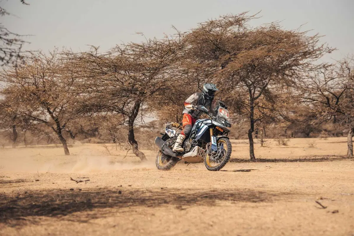 Africa Eco Race 2025. La grande sfida Cerutti-Botturi (2)