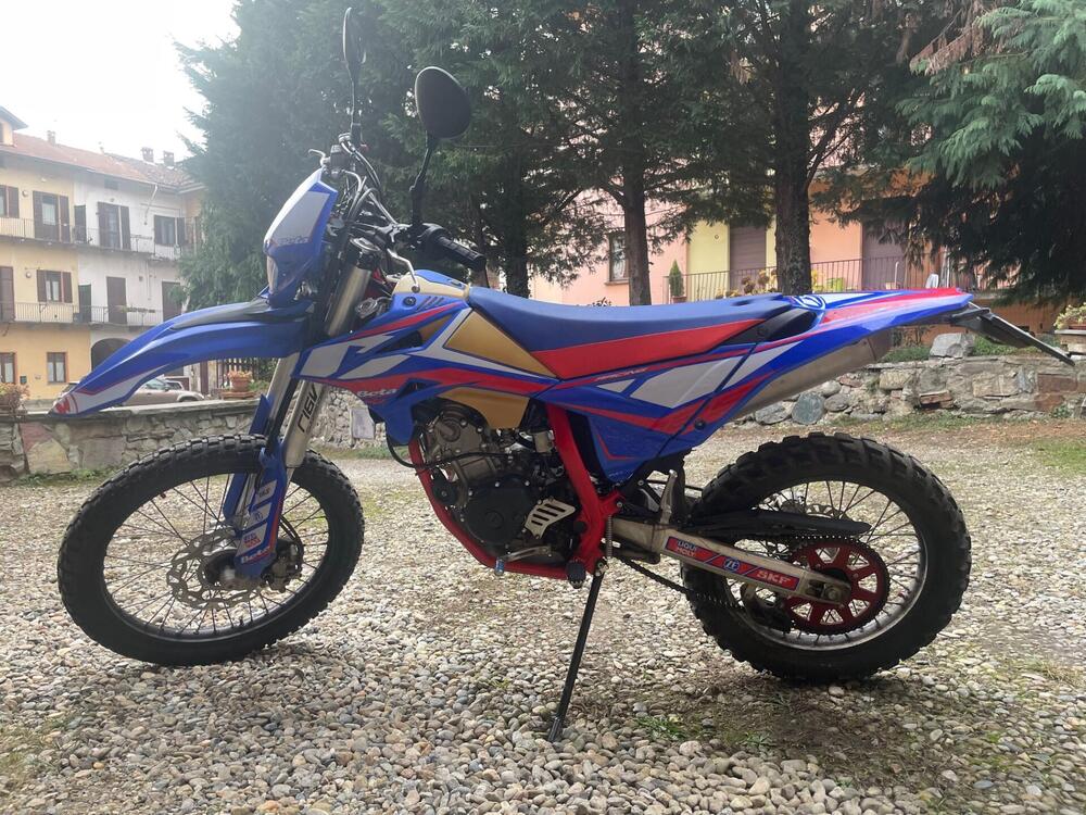 Betamotor RR 125 4T Enduro LC (2018 - 20) (2)