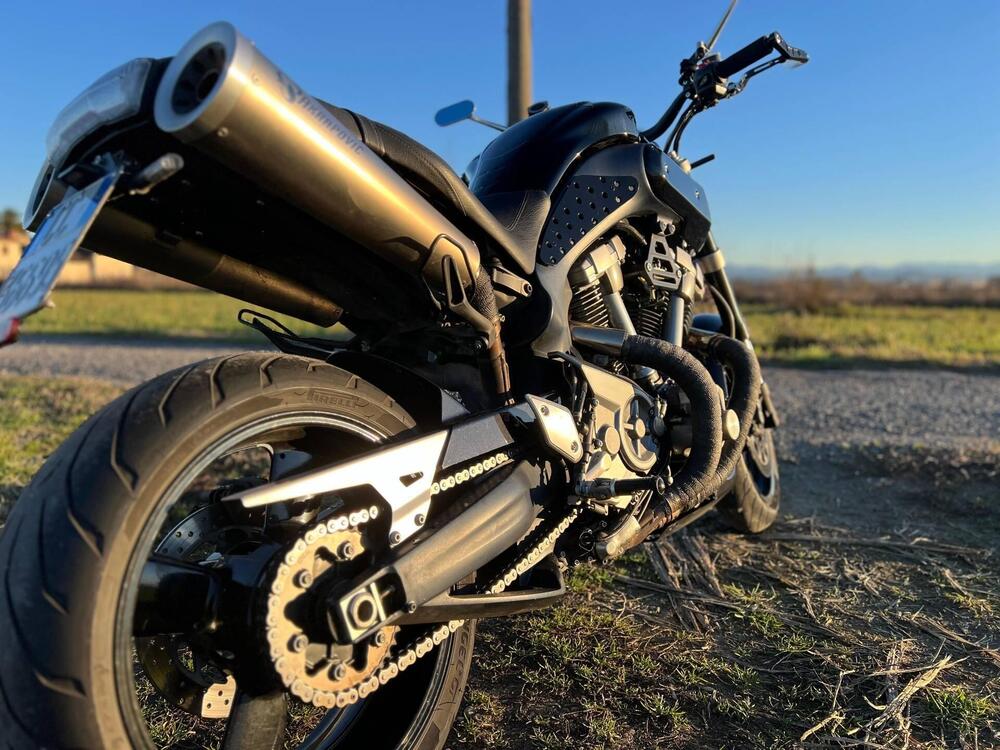 Yamaha MT-01 (2005- 11) (5)