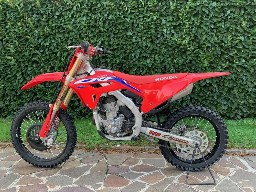 Honda CRF 250 R (2022) (2)