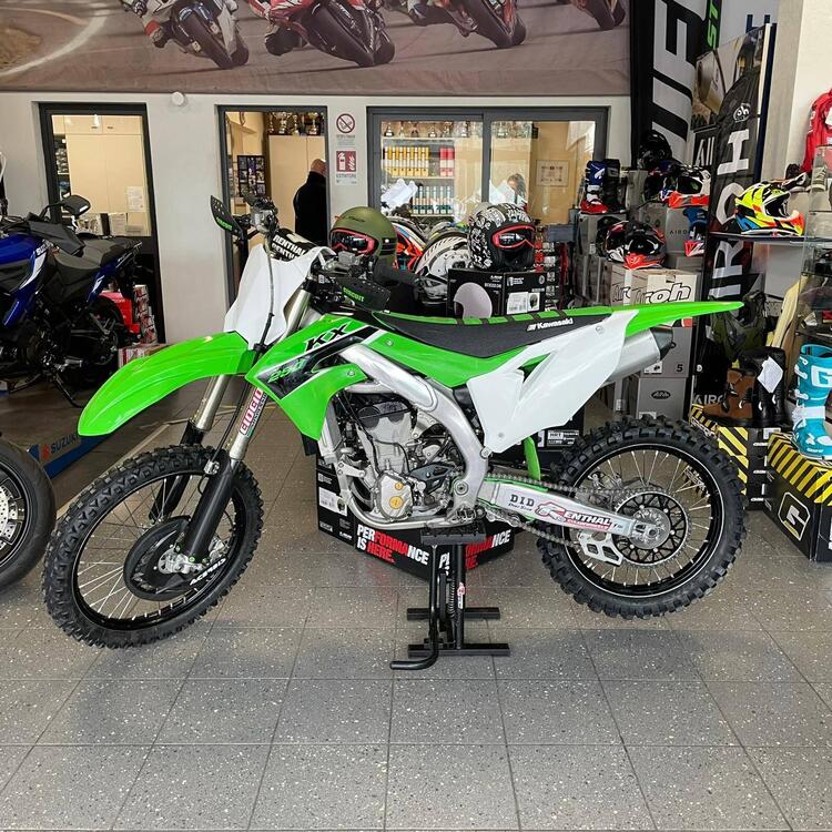 Kawasaki KX 250 F (2022)