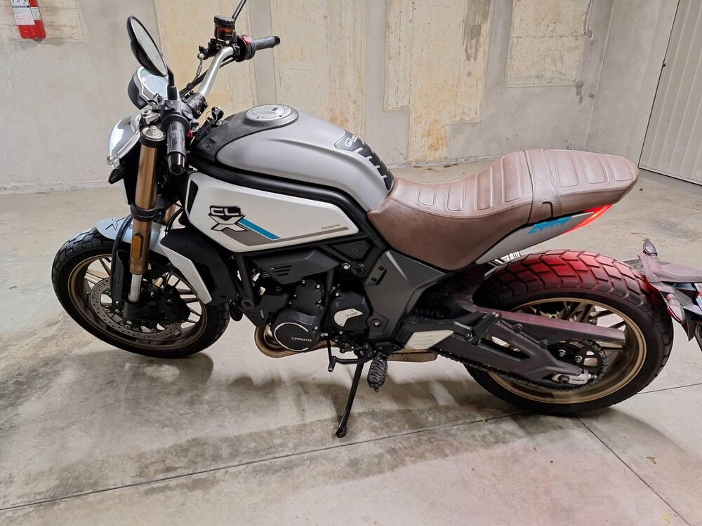 CFMOTO 700CL-X Heritage (2021 - 25) (2)