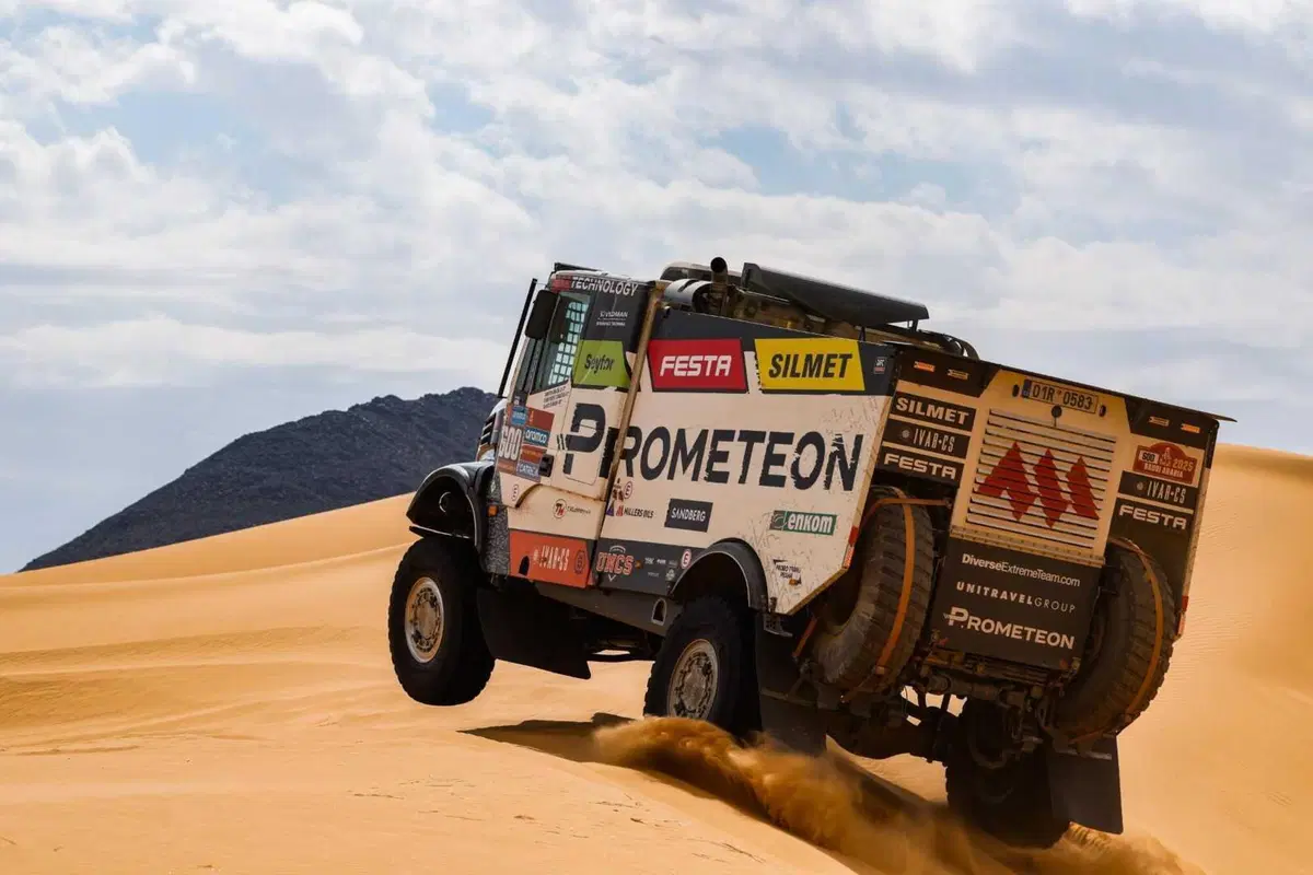 Dakar 2025. T8. Bel colpo sincrono di Sanders, KTM, e Latagan, Toyota [VIDEO] (7)