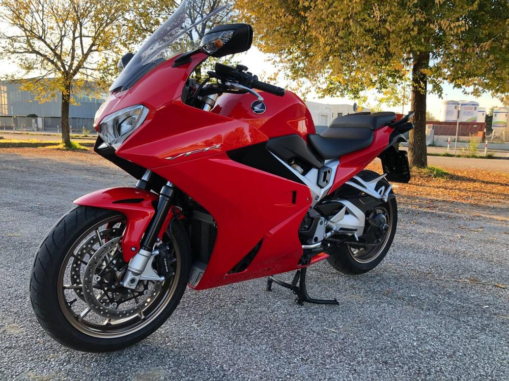 Honda VFR 800 F (2014 - 16)