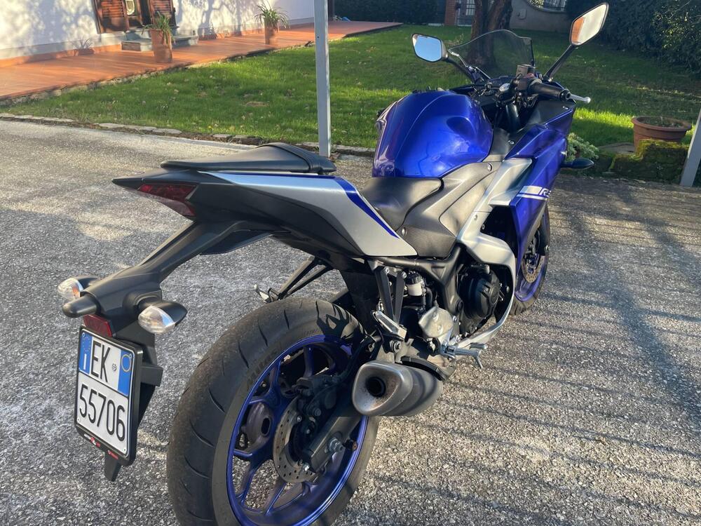 Yamaha YZF R3 (2015 - 17) (4)