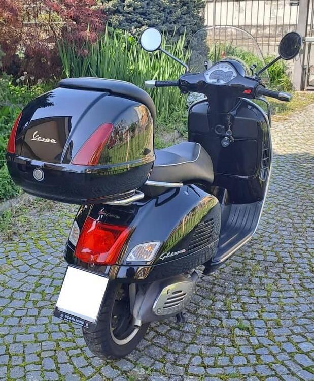 Vespa GTS 300 (2010 - 14) (3)