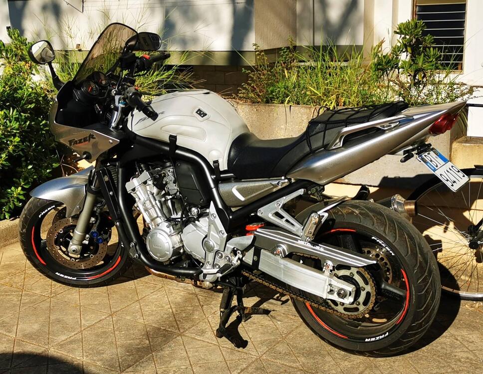 Yamaha FZS 1000 Fazer