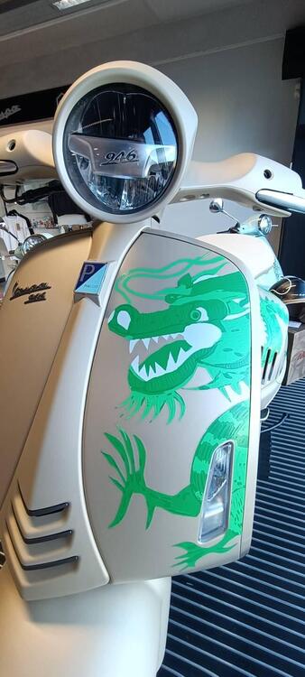 Vespa Vespa 946 Dragon 125 (2024) (3)