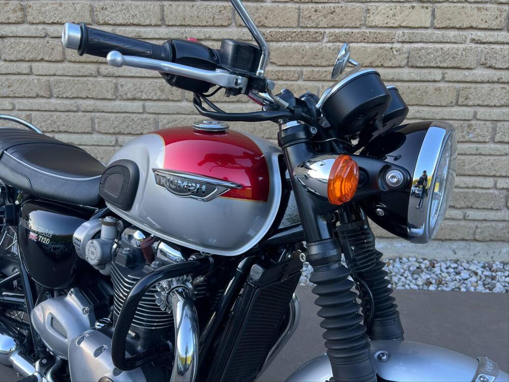 Triumph Bonneville T120 (2016 - 20) (5)