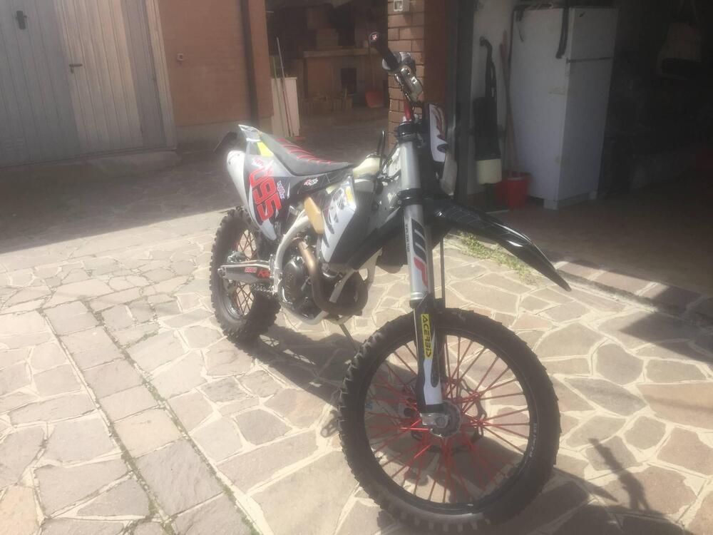 Husqvarna FE 250 (2017) (2)